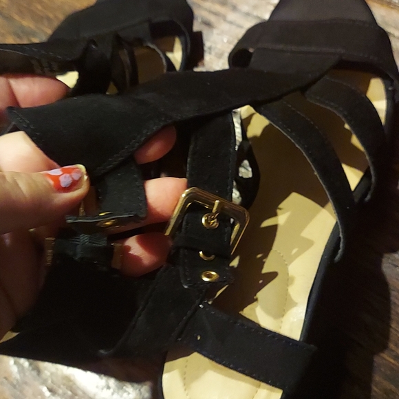 011,Comfort Est.1946 Sandals heels color black 🖤 - Picture 10 of 12